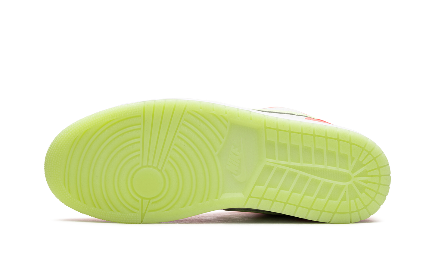Jordan 1 Low SE  Lava Glow