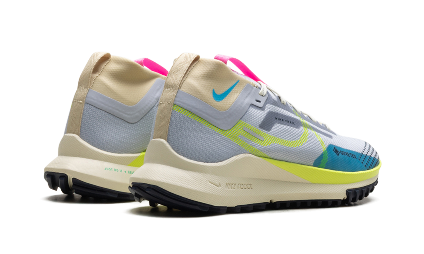 React Pegasus Trail 4 GORE-TEX WMNS  Wolf Grey Volt