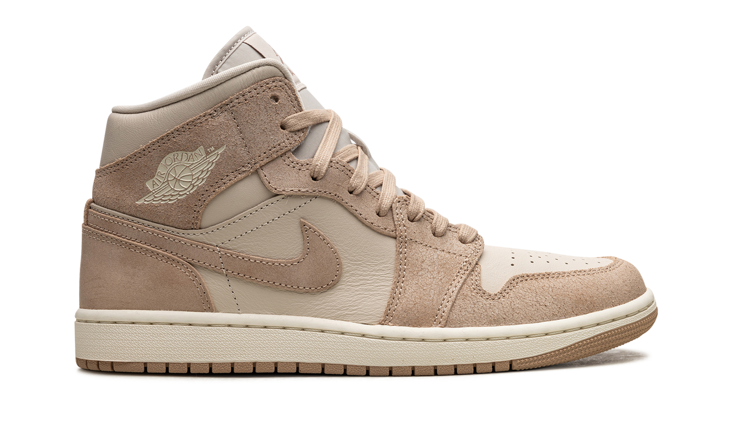 AIR JORDAN 1 MID SE WMNS  Legend Light Brown