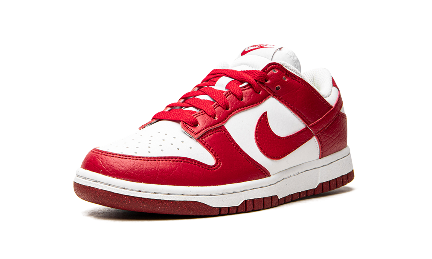 DUNK LOW NEXT NATURE WMNS  University Red