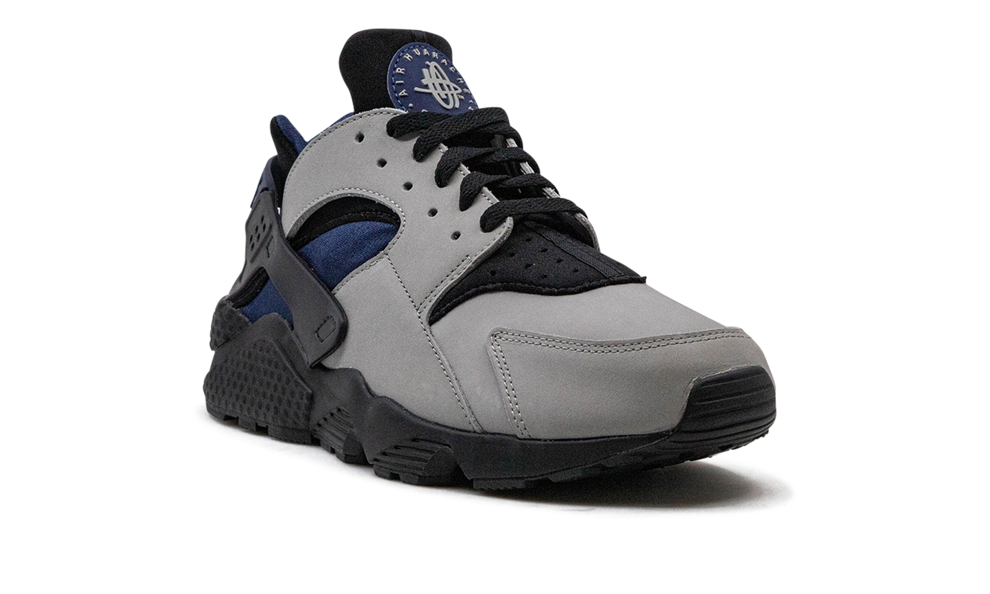 Air Huarache LE  Shadow
