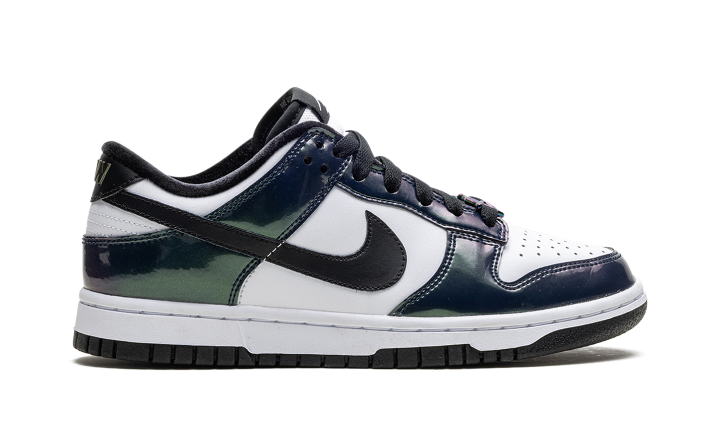 Dunk Low SE WMNS  Just Do It Iridescent