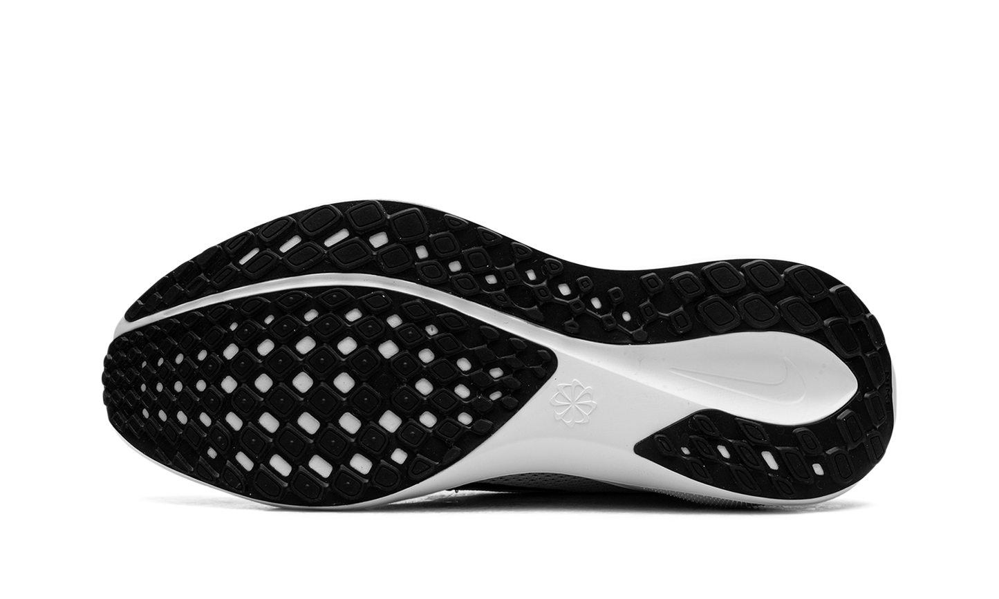 Air Zoom Pegasus WMNS  White / Black