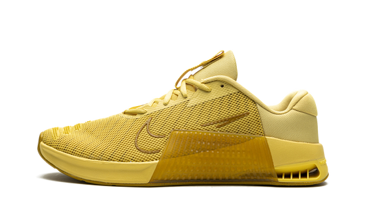 Metcon 9  Saturn Gold