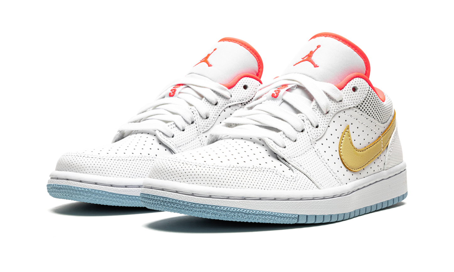 AIR JORDAN 1 LO SE WMNS  White / Sesame / Flash Crimson