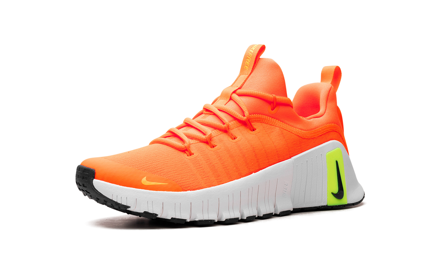 Free Metcon 6 WMNS  Orange
