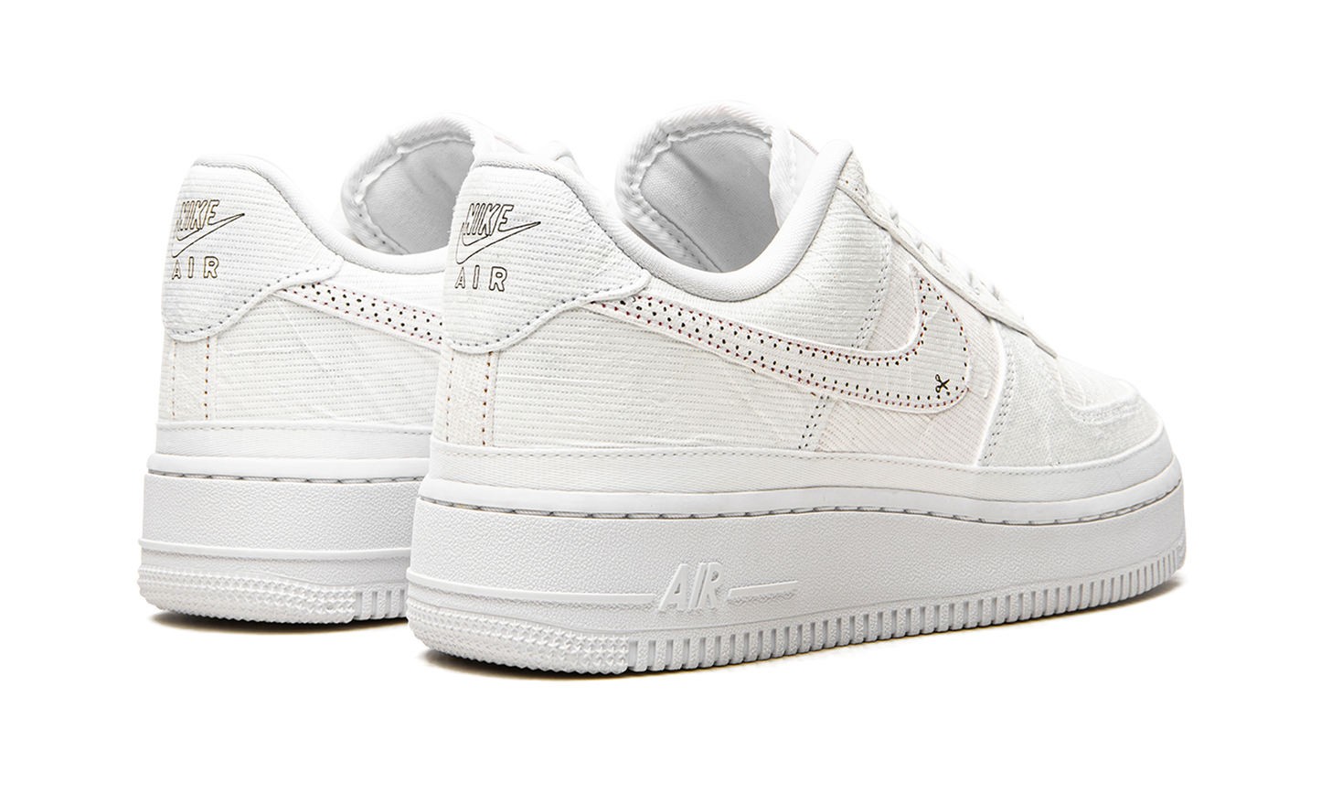 AIR FORCE 1 LO LX WMNS  Reveal