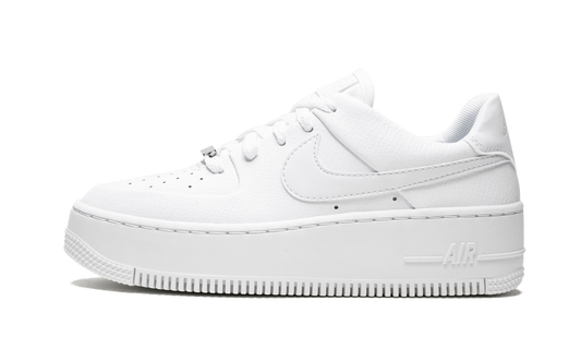 AIR FORCE 1 SAGE LO MNS WMNS  Triple White