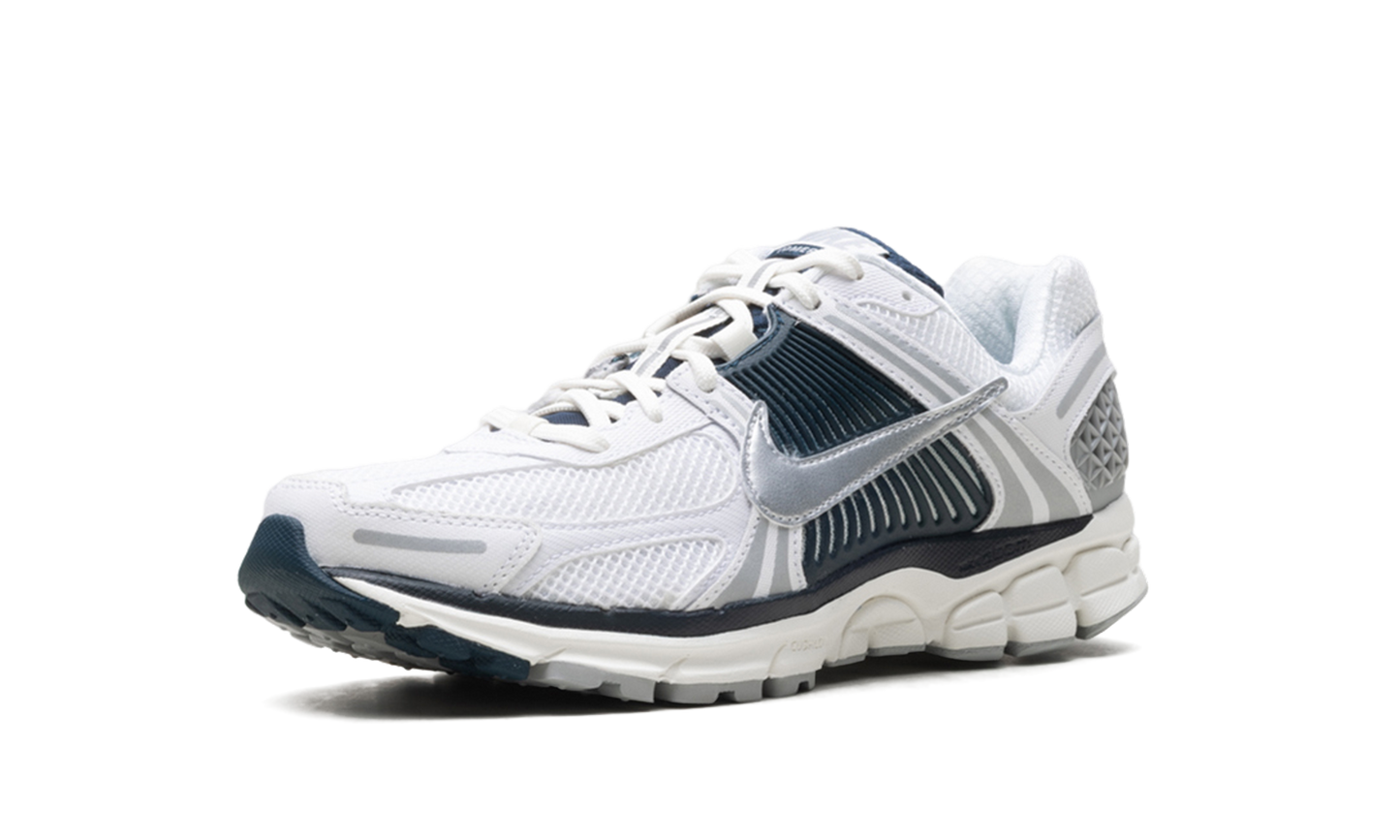 Air Zoom Vomero 5 WMNS  White Armory Navy