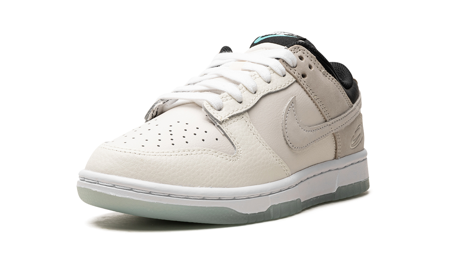 DUNK LOW WMNS  Supersonic