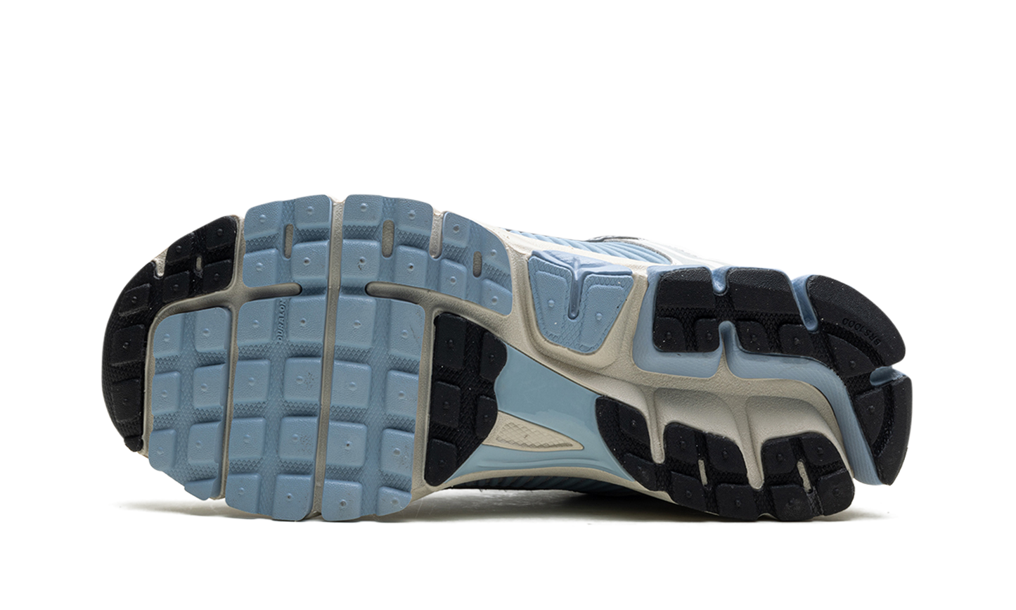Air Zoom Vomero 5 WMNS  LIGHT ARMORY BLUE
