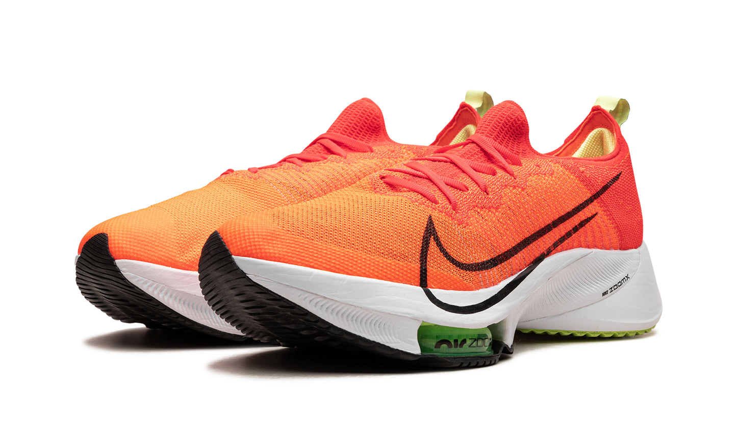 Air Zoom Tempo Next% Flyknit  Total Orange