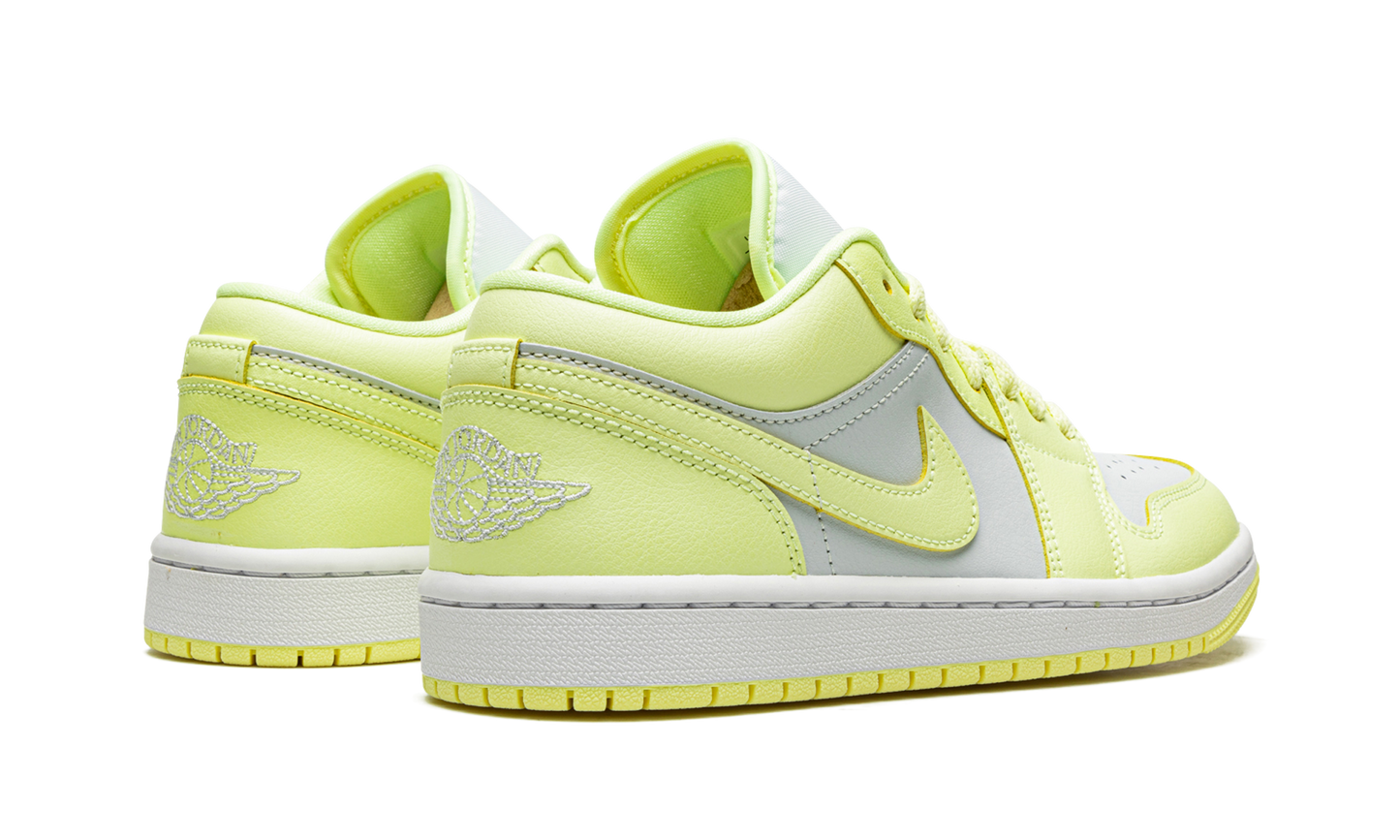AIR JORDAN 1 LO WMNS  Lemonade